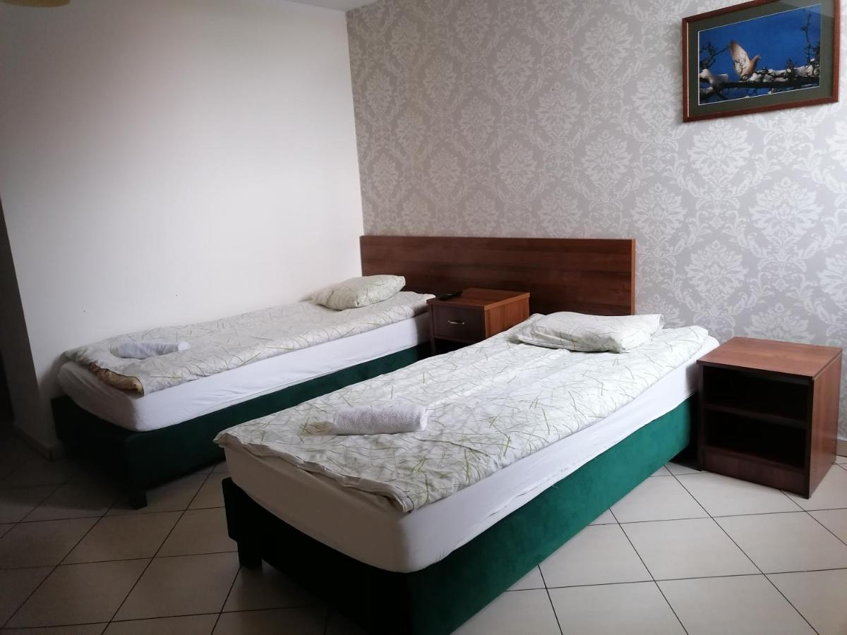 Hotel Pensjonat Telimena Zwierzyniec Exterior foto